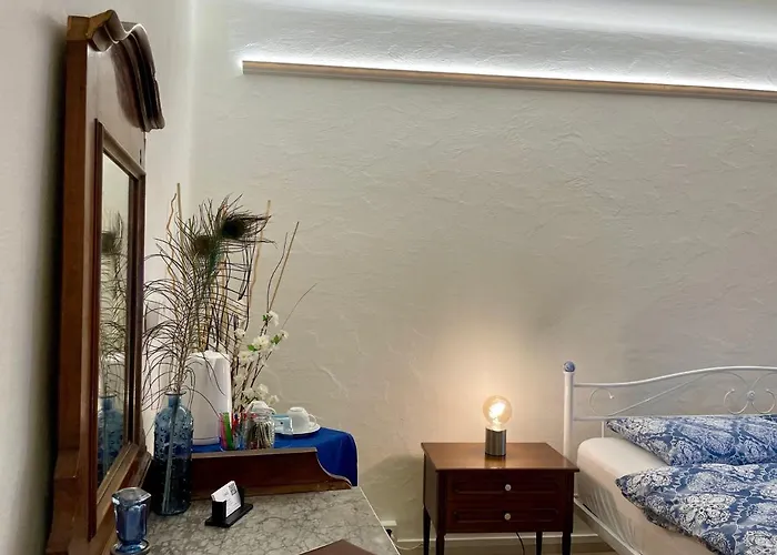 1912 - Blue - Old Town 招待所